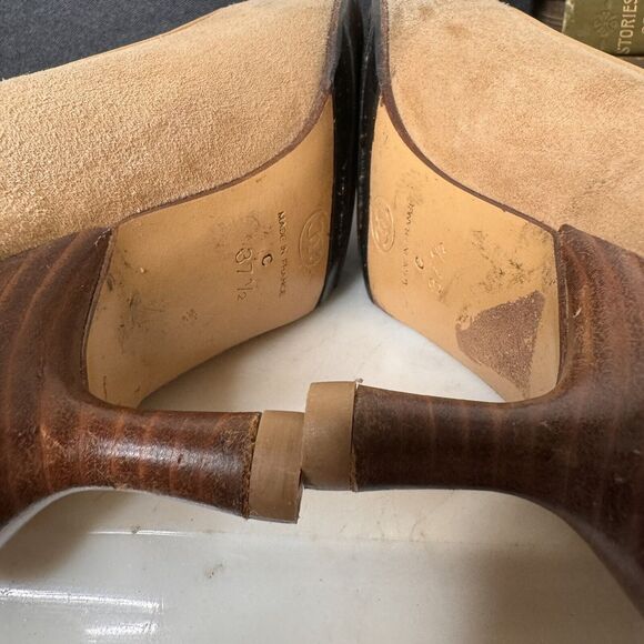 Chanel Beige Suede Heels Mixed Media Exotic Lizard Pointed Cap Toe Size 37.5 - Picture 10 of 11